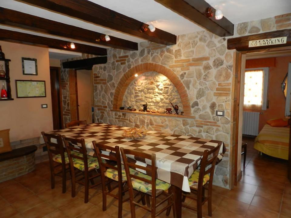Il Cantinoccio B&B Cerasolo Luaran gambar